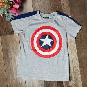 Marvel Gray Red White & Blue Captain America Shield Graphic Tee Size 6 Boy NWOT